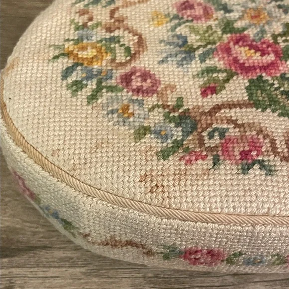 Vintage Floral Needlepoint Purse - Picture 3 of 12
